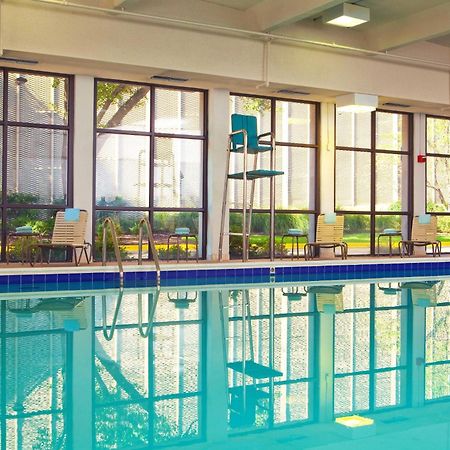 Отель Courtyard By Marriott Alexandria Pentagon South Экстерьер фото