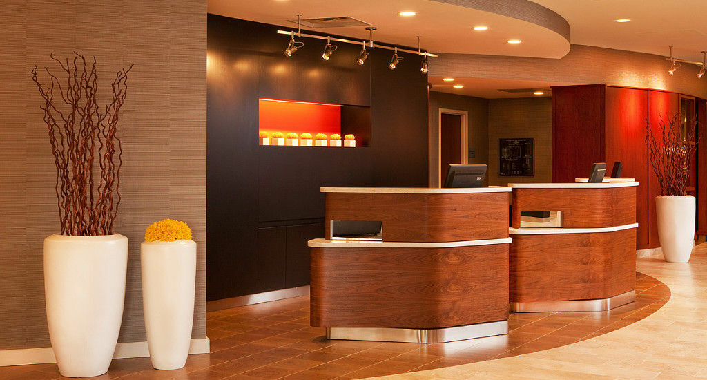 Отель Courtyard By Marriott Alexandria Pentagon South Экстерьер фото